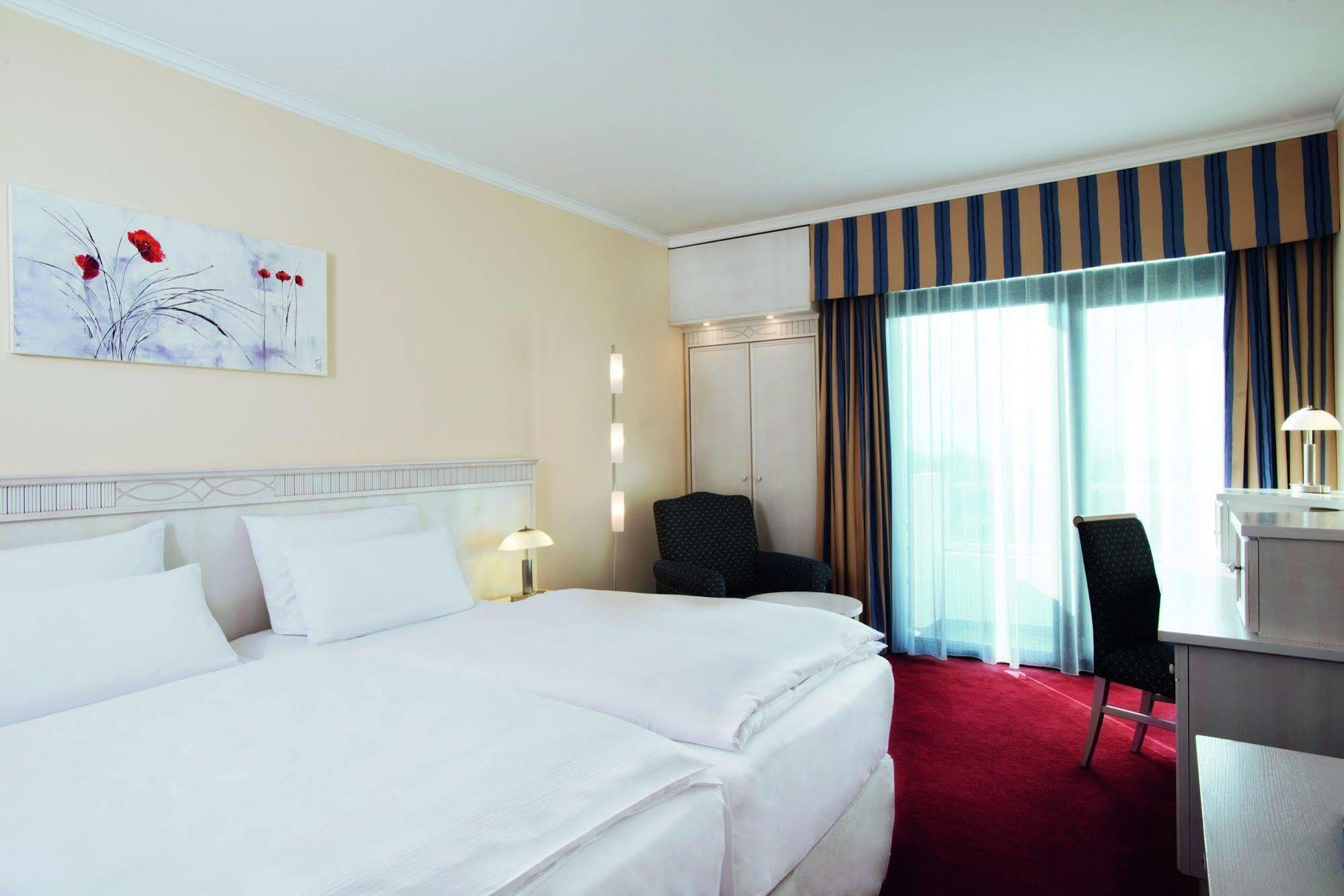 Nh Wiesbaden Ngoại thất bức ảnh