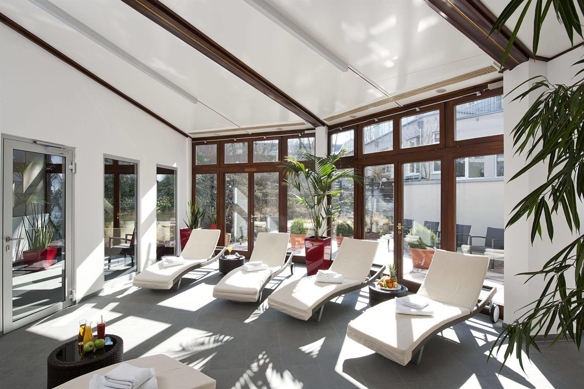 Nh Wiesbaden Ngoại thất bức ảnh